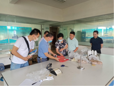 滇西應用技術大學傣醫藥學院到州質檢中心考察交流